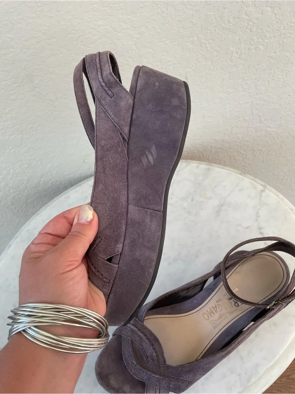 Vintage Ferragamo Leather Platform Sandals Women’s Size 9